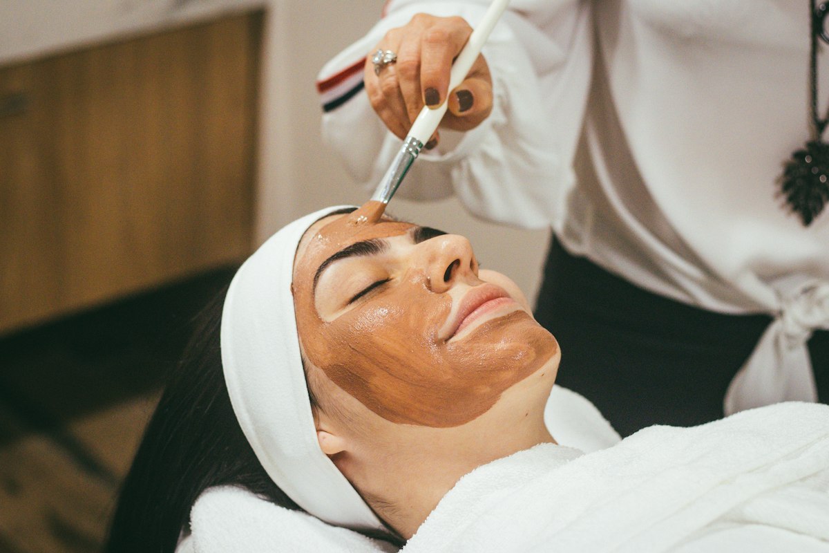 Comfortable RF Microneedling Procedure at Studio Luveria Aesthetics